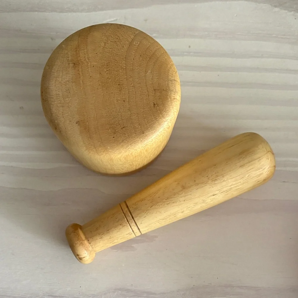 Wooden Mortar and Pestle Set - Natural Light‎ Wood